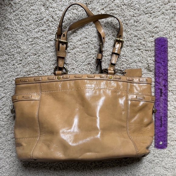 Coach Tote Bag - Picture 1 of 5